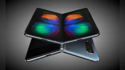 Samsung Galaxy Fold भारत में लॉन्च, किताब जैसा खुलता है 6 कैमरे वाला यह फोन