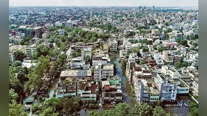 पटना में ”जल प्रलय”: 48 घंटे में घटा महज छह से आठ इंच पानी, तबाही बरकरार, पलायन को मजबूर लोग, सीएम नीतीश ने लिया जायजा