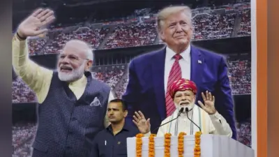 PM मोदी ने साबरमती आश्रम में राष्ट्रपिता को दी श्रद्धांजलि, कहा- दुनिया में भारत की प्रतिष्ठा बढ़ी