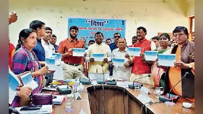 रांची : बेहतर समन्वय से योजनाओं काे सफल बनायें : अर्जुन मुंडा