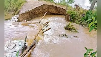 फतुहा में पुनपुन नदी का रिंग बांध टूटा, आफत