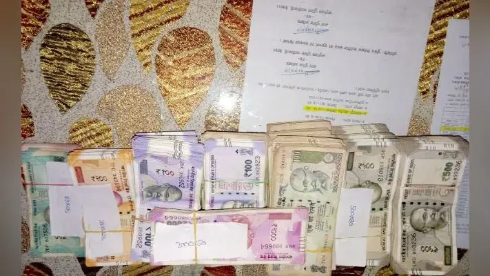 बेलहर उपचुनाव : चेकिंग अभियान में 5 लाख 98 हजार रुपये बरामद, पुलिस ने जब्त किये रुपये, फिर…