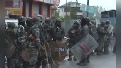 जम्मू-कश्मीर प्रशासन ने तीन नेताओं को रिहा किया