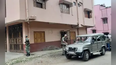 जेल में बंद खनन पदाधिकारी निरंजन प्रसाद के जमशेदपुर आवास पर एसीबी का छापा