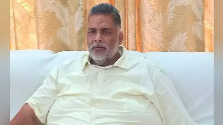 पप्पू की चेतावनी : पटना की सड़कों से नहीं हटा कचरा, तो कमिश्नर के बंगले पर नजर आयेगा गंदगी का ढेर