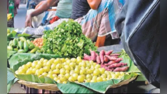 लक्ष्मीपति के प्रिय फल आंवला का दाम चढ़ा आसमान पर