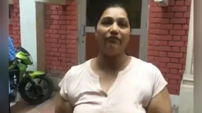 पीएम मोदी की भतीजी का पर्स छीन भागने वाले एक बदमाश को पुलिस ने दबोचा, पर्स-मोबाइल बरामद