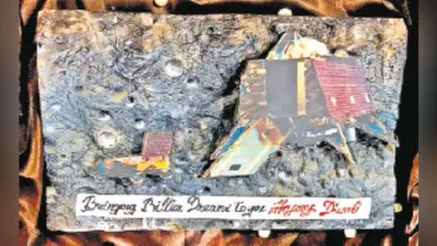 दिवाली में लीजिए चंद्रयान-2 के साथ मिठाइयों का मजा