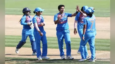 भारतीय महिला टीम ने दक्षिण अफ्रीका का किया सूपड़ा साफ
