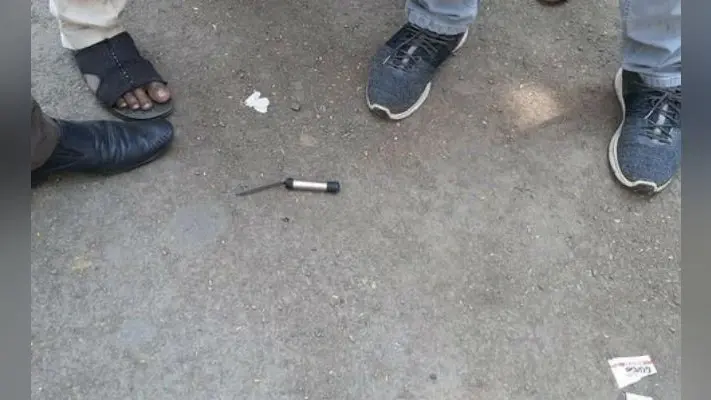 शिवसेना सांसद पर चुनाव प्रचार के दौरान चाकू से हमला
