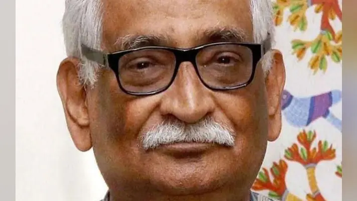 अयोध्या : धवन ने राम के जन्मस्थल को दर्शाने वाला नक्शा फाड़ा, कहा- कोर्ट की मर्जी से फाड़ा
