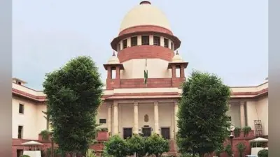 सुप्रीम कोर्ट ने जम्मू कश्मीर प्रशासन से प्रतिबंध संबंधी आदेश पेश करने को कहा