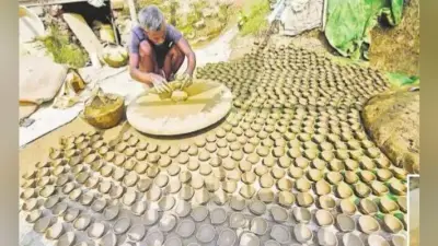 दीपावली खास: मिट्टी का कारोबार, खुद हैं अंधेरे में इसलिए कुम्हार छोड़ रहे पुश्तैनी काम