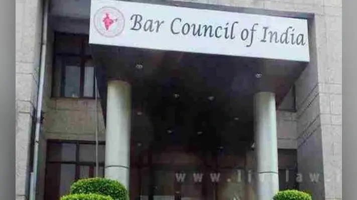 अयोध्या मामले में राजीव धवन के खिलाफ कार्रवाई के लिए हिंदू पक्ष पहुंचा बार काउंसिल