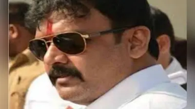 जेल में बंद एनसीपी विधायक मिले फ्लैट में, पुलिस ने मारा छापा, 53 लाख रुपये से अधिक की नकदी बरामद