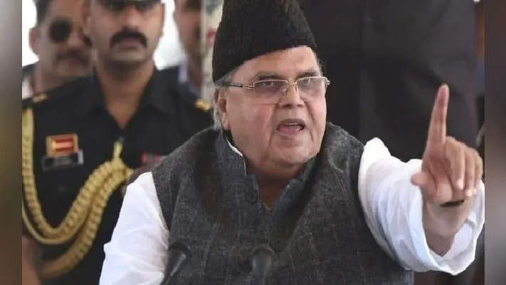 जम्मू कश्मीर के राज्यपाल ने कहा, आतंकवाद में किसी भी नेता या नौकरशाह ने बच्चा नहीं खोया