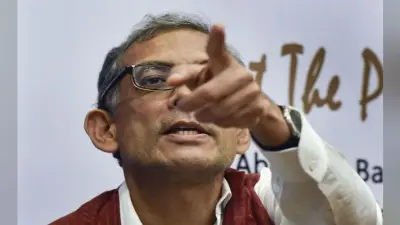 पीएम मोदी ने अभिजीत बनर्जी से किया मजाक, कहा – मोदी विरोधी बात निकलवाने का जाल फैला रहा मीडिया