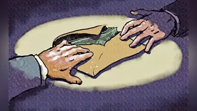 भ्रष्टाचार के बड़े मामलों की सूचना देने पर इनाम का प्रबंध करे सरकार
