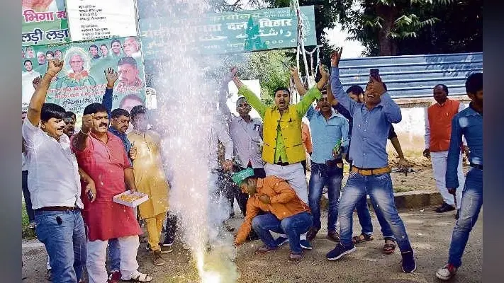 उपचुनाव : एनडीए व महागठबंधन के लिए आगाह करने वाला जनादेश