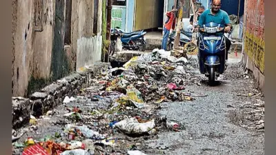 रांची में दो सप्ताह से ठप है कूड़े का उठाव, कचरे के दुर्गंध के बीच लोग दीपावली मनाने को मजबूर