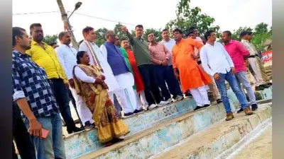 जिले में छठ पूजा को लेकर तैयारियां तेज, सांसद और डीएम ने किया घाटों का निरीक्षण