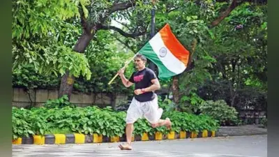 PHOTO: मिलिंद सोमन ने धोती में लगायी 25 किलोमीटर की दौड़…