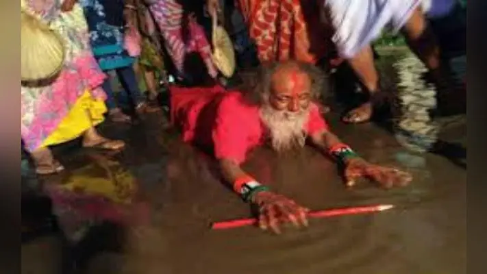 काली पूजा पर मां खड्गेश्वरी मंदिर में उमड़ा जनसैलाब, लगा महाभोग