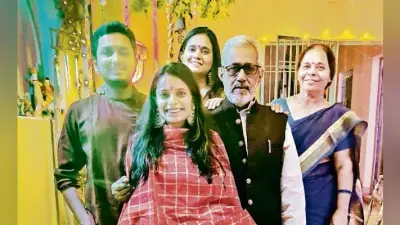 छठ करने के लिए नार्वे से बक्सर पहुंचे राजीव