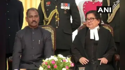 GC मुर्मू ने ली कश्मीर के पहले उपराज्यपाल पद की शपथ, RK माथुर बने लद्दाख के एलजी