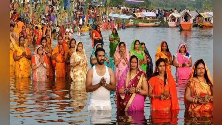 सोशल मीडिया ने छठ गीतों को बनाया ग्लोबल