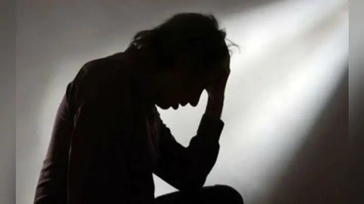 पटना : अपनों ने छोड़ा तो सड़क पर भटक रहे युवा
