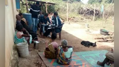 गुमला : घर में घुसकर युवक की हत्या, जमीन विवाद में हत्या की आशंका
