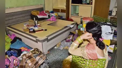 पटना : बगल के फ्लैटों में ताला लगा कर भागे चोर