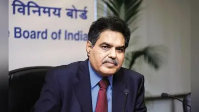 सेबी प्रमुख ने नंदन नीलेकणी पर कसा तंज, कहा-इन्फोसिस मामले की चल रही है जांच