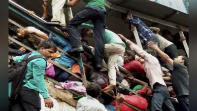बर्दवान स्टेशन के प्लेटफार्म पर भगदड़, 10 यात्री घायल