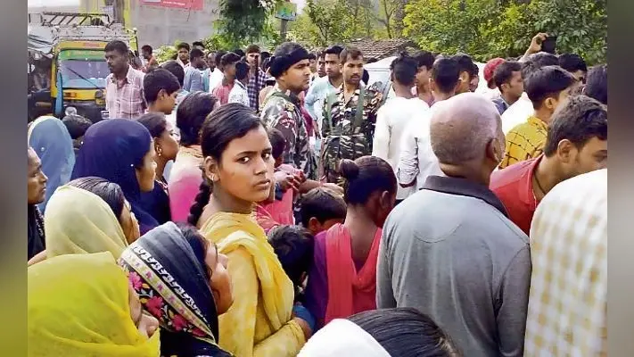 बेगूसराय : दो स्वर्ण व्यवसायियों से 60 लाख के जेवर लूटे, कारचालक की हत्या