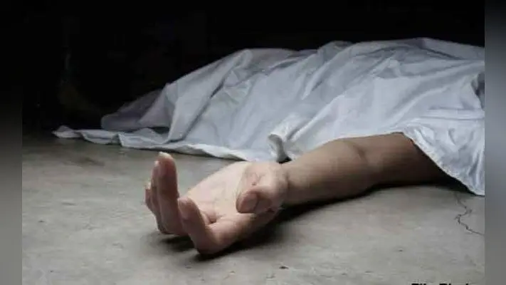 बेटी से गैंगरेप के बाद दुखी मां ने तोड़ा दम