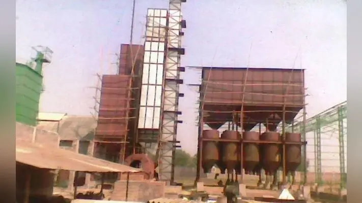 सरकारी दर पर धान नहीं खरीदने पर किसानों ने राइस मिल बंद किया