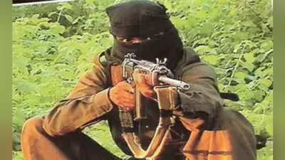 पीएलएफआइ के नाम का छोड़ा पर्चा, बम फोड़ा, काम बंद करने की दी धमकी