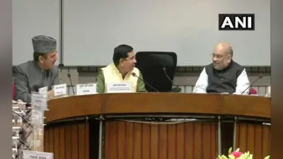 सर्वदलीय बैठक में पीएम मोदी ने नेताओं से कहा, सभी मुद्दों पर चर्चा के लिए हैं तैयार