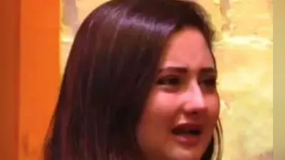 Bigg Boss 13 : अरहान खान के बाहर होते ही फूट-फूटकर रो पड़ी रश्मि देसाई, VIDEO