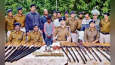 मुंगेर में 29 बंदूकें, दो राइफलें 519 कारतूस व रिवॉल्वर जब्त