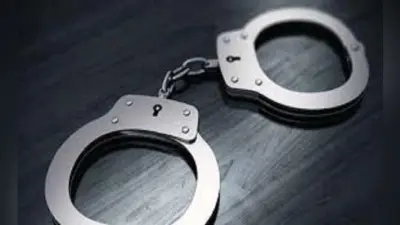 तीन पत्नियों वाला दो से कराता था देह व्यापार, दो महिलाओं के साथ गया जेल