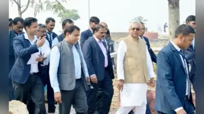 मुख्यमंत्री पहुंचे बिहारशरीफ, हिरण्य पर्वत का किया निरीक्षण, जल संरक्षण एवं पर्यटन के विकास को लेकर दिये सुझाव