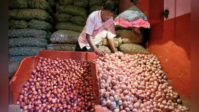चोरों ने उड़ाये 500 किलो प्याज