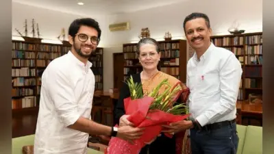 सोनिया और मनमोहन से मिले आदित्य ठाकरे, शपथ ग्रहण समारोह में आने के लिए किया आमंत्रित