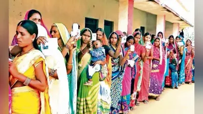 विश्रामपुर विधानसभा क्षेत्र : कहीं लोगों ने किया विरोध कहीं लगी रही वोटरों की लंबी कतार