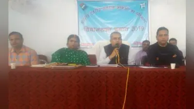 गोमिया विस क्षेत्र : अपर समाहर्ता का निर्देश, हर एक मतदाता तक पहुंचे मतदान पर्ची