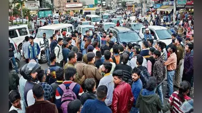 गैंगरेप का विरोध : महिलाओं का हल्ला बोल, आरोपियों को फांसी दो