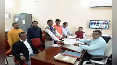 साहिबगंज : 5वें चरण के नामांकन के आखिरी दिन राजमहल, बोरियो, बरहेट में 54 उम्मीदवारों ने भरा पर्चा